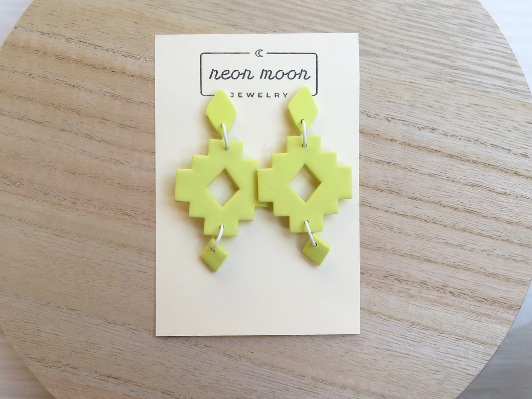 TAOS in NEON MOON